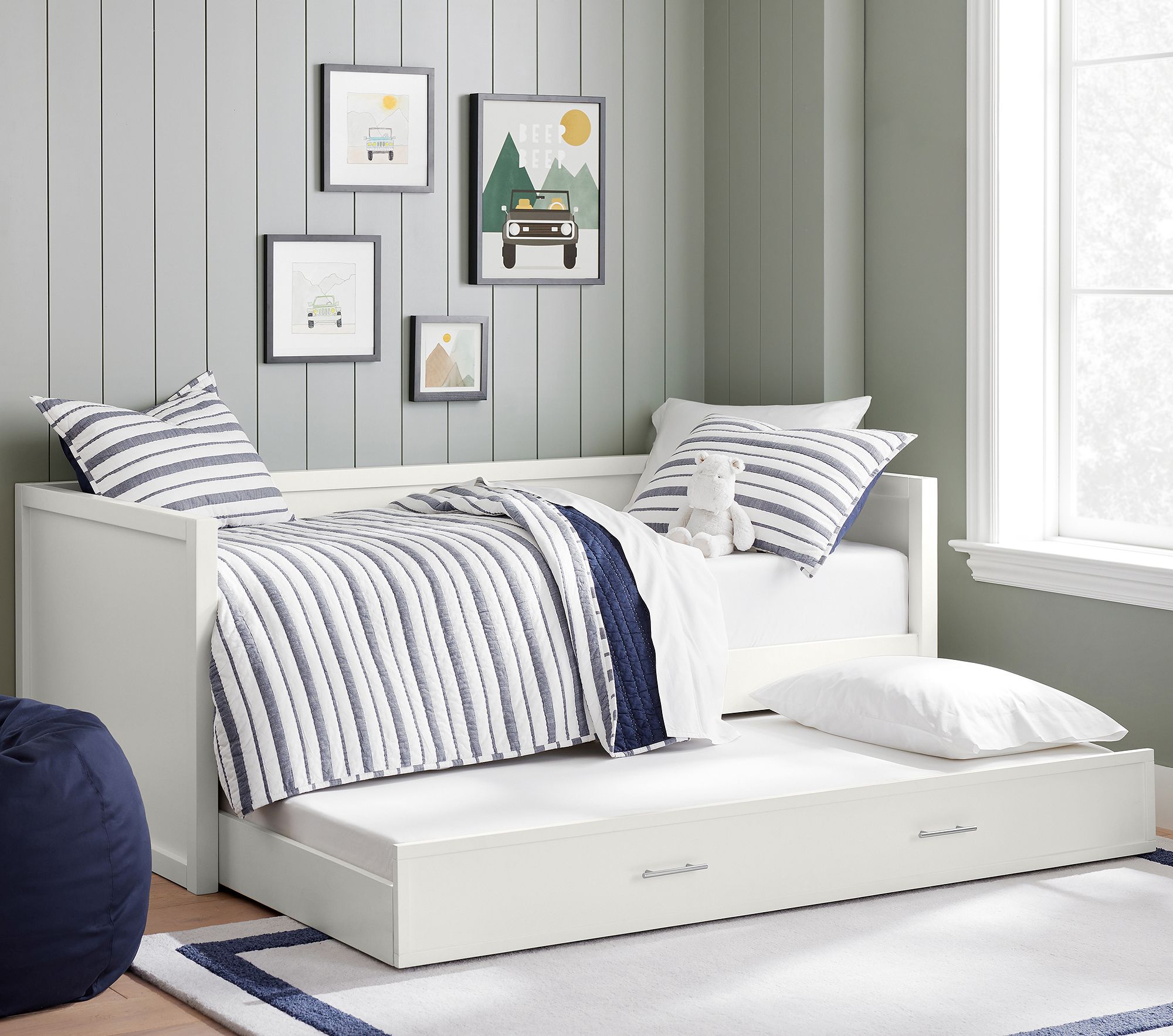 Camden Daybed thumbnail 3