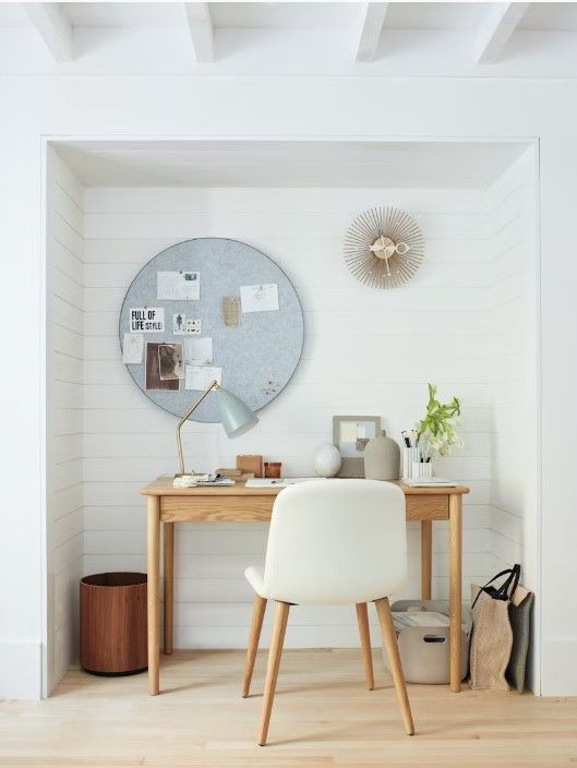 Grasshopper Table Lamp thumbnail 2