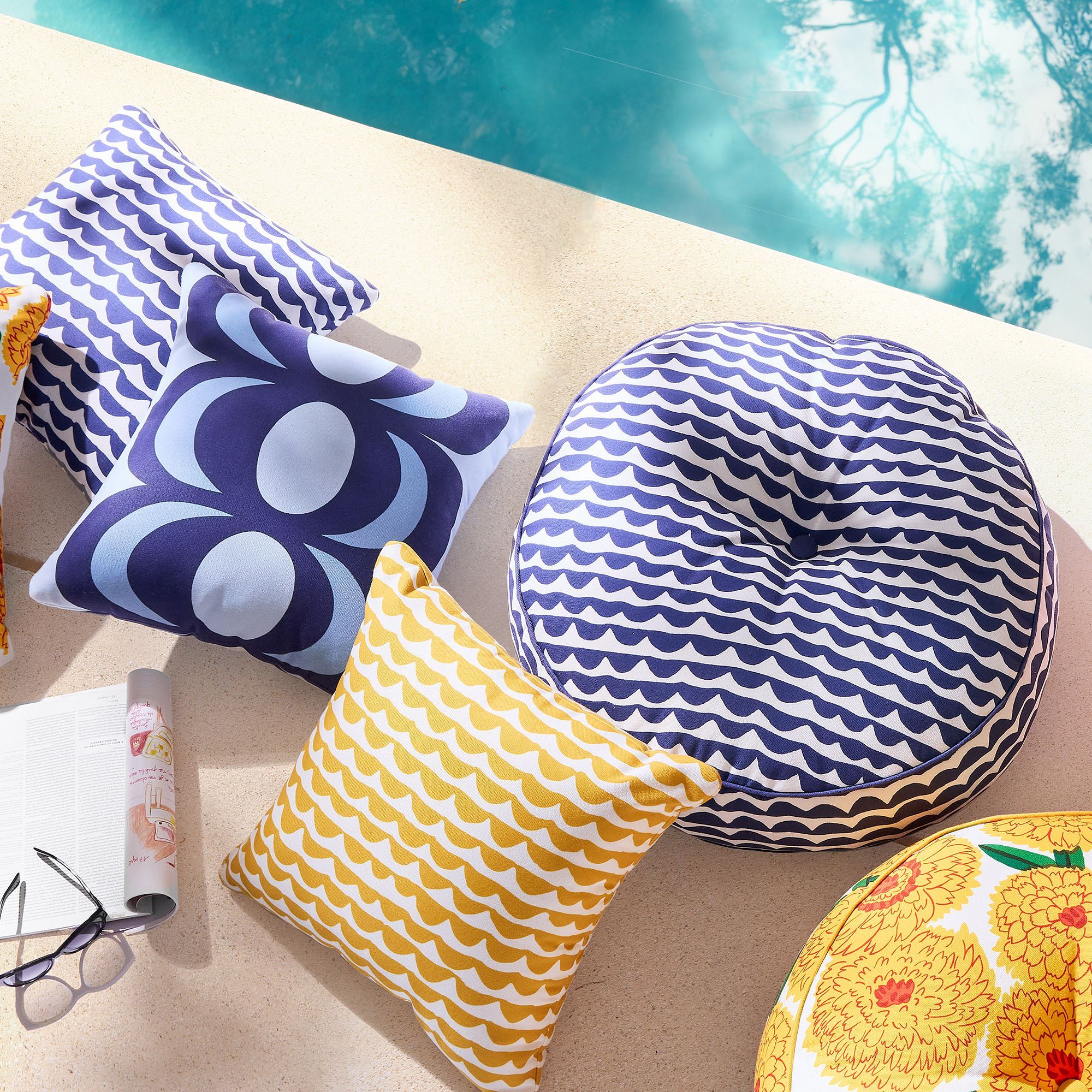 Marimekko Papajo Floor Cushion thumbnail 2