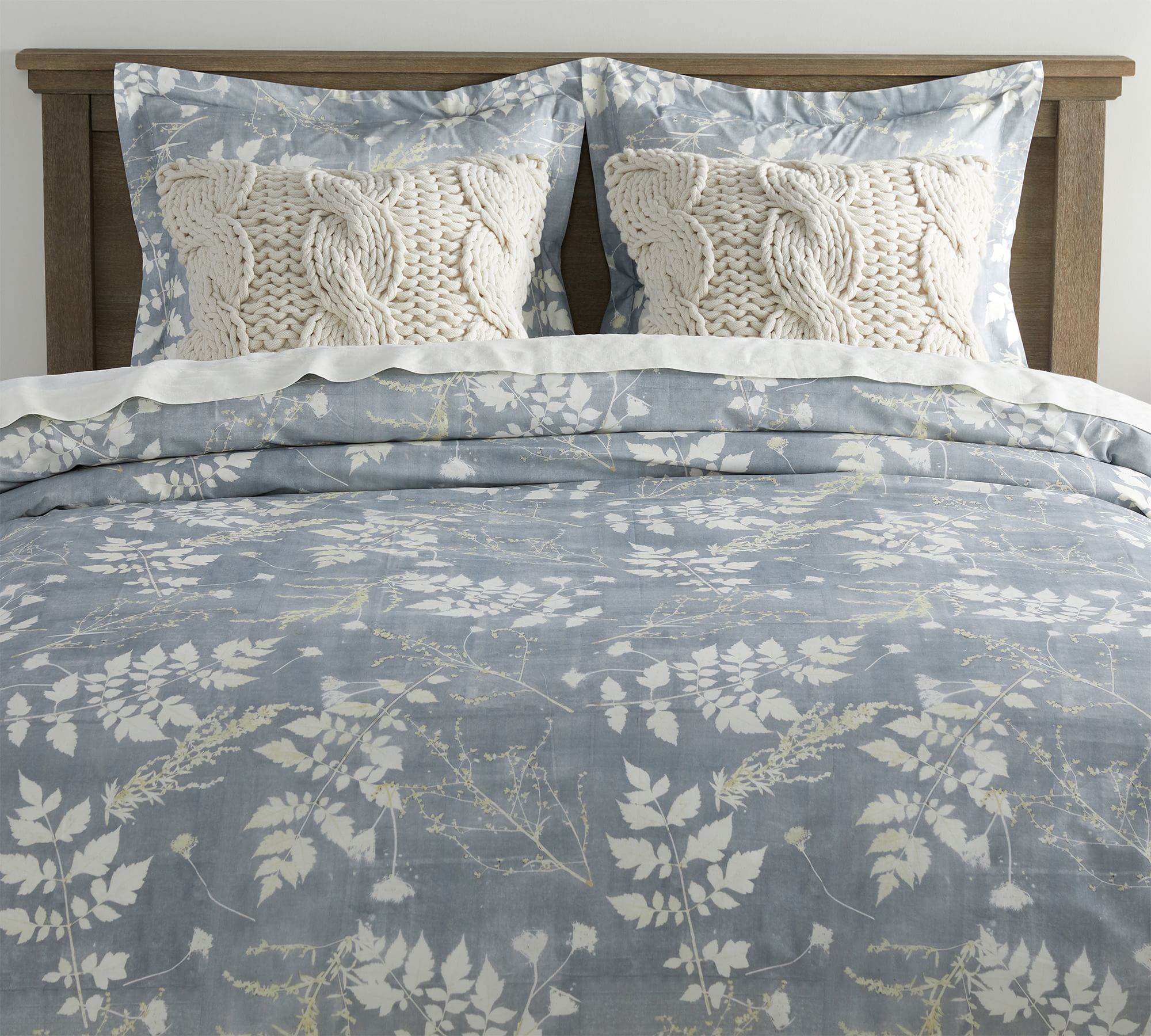 Shadow Floral Percale Duvet Cover-Queen thumbnail 2