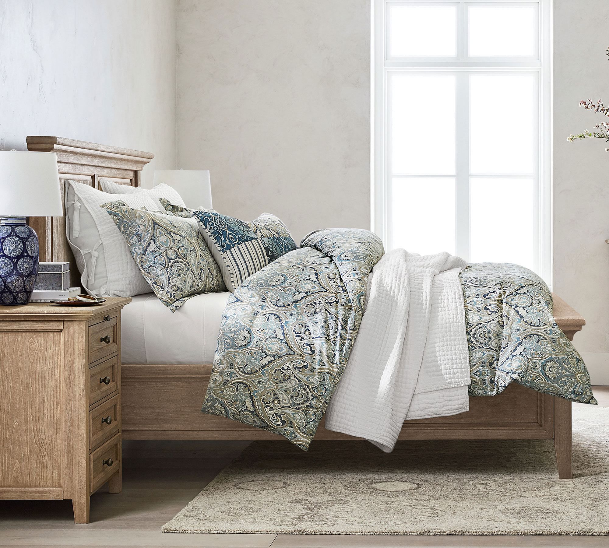 Mackenna Paisley Organic Percale Duvet Cover-Queen thumbnail 3