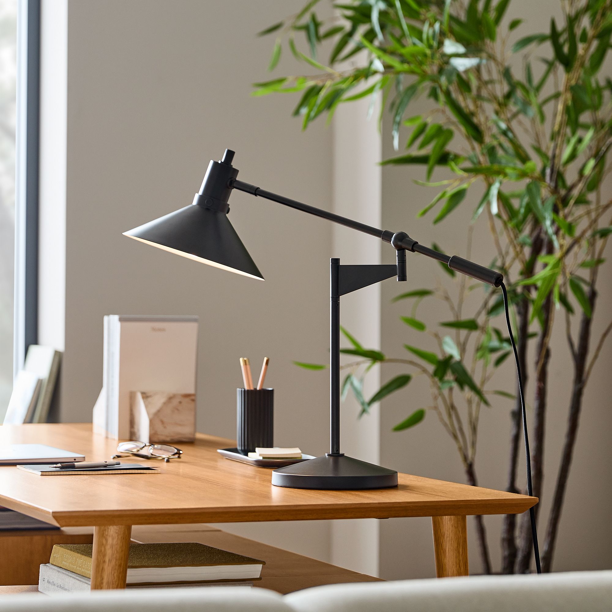 Pete Table Lamp thumbnail 2
