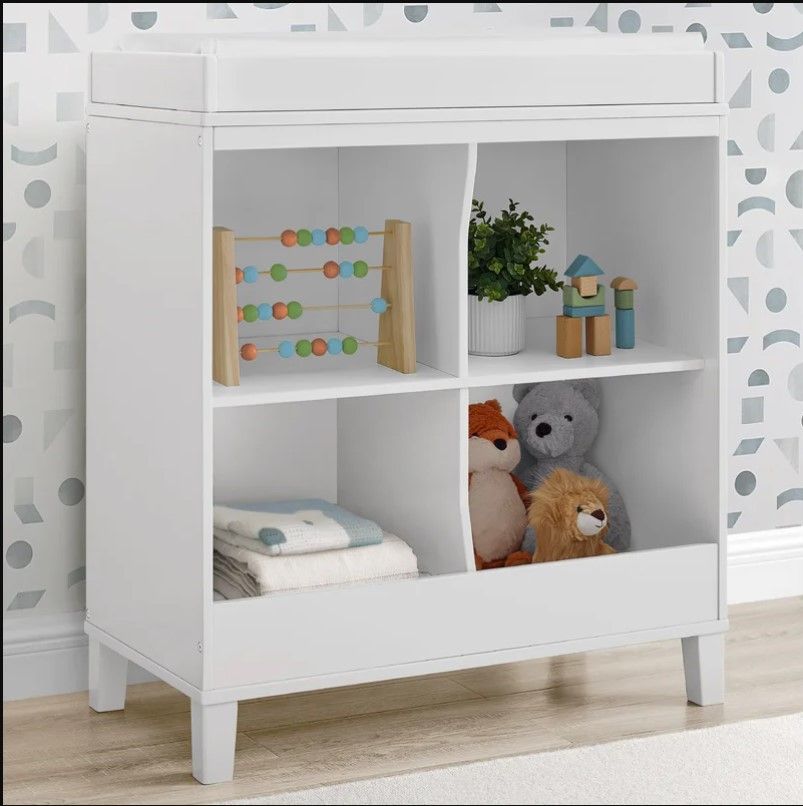 Huck Convertible Changing Table thumbnail 2