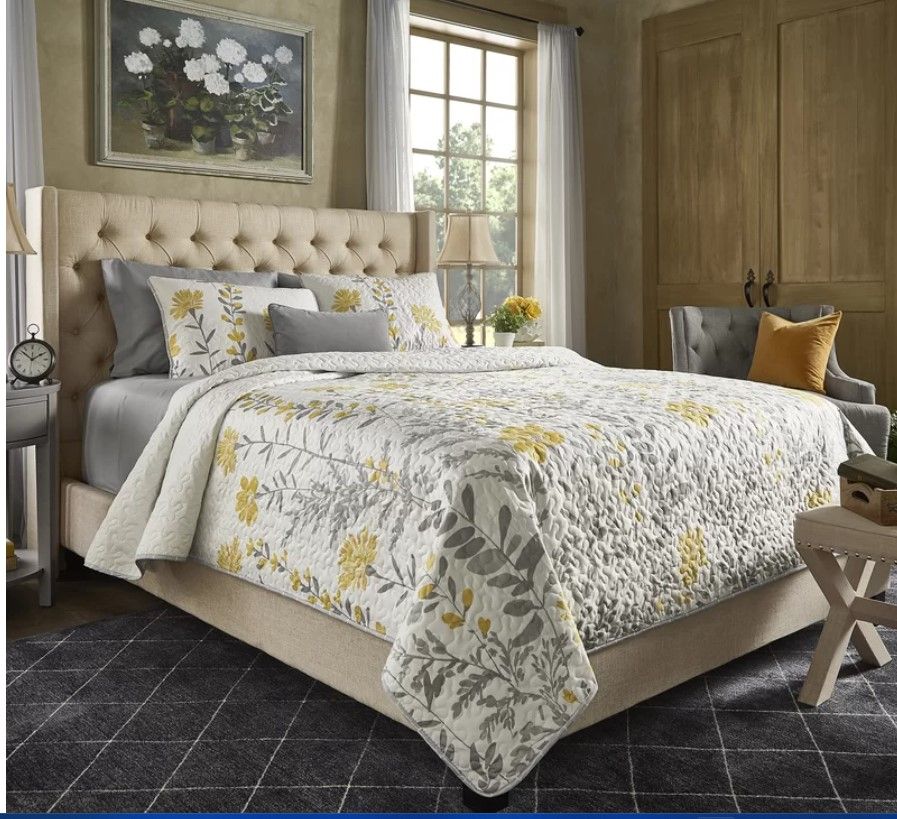 Kaster Upholstered Bed King thumbnail 2