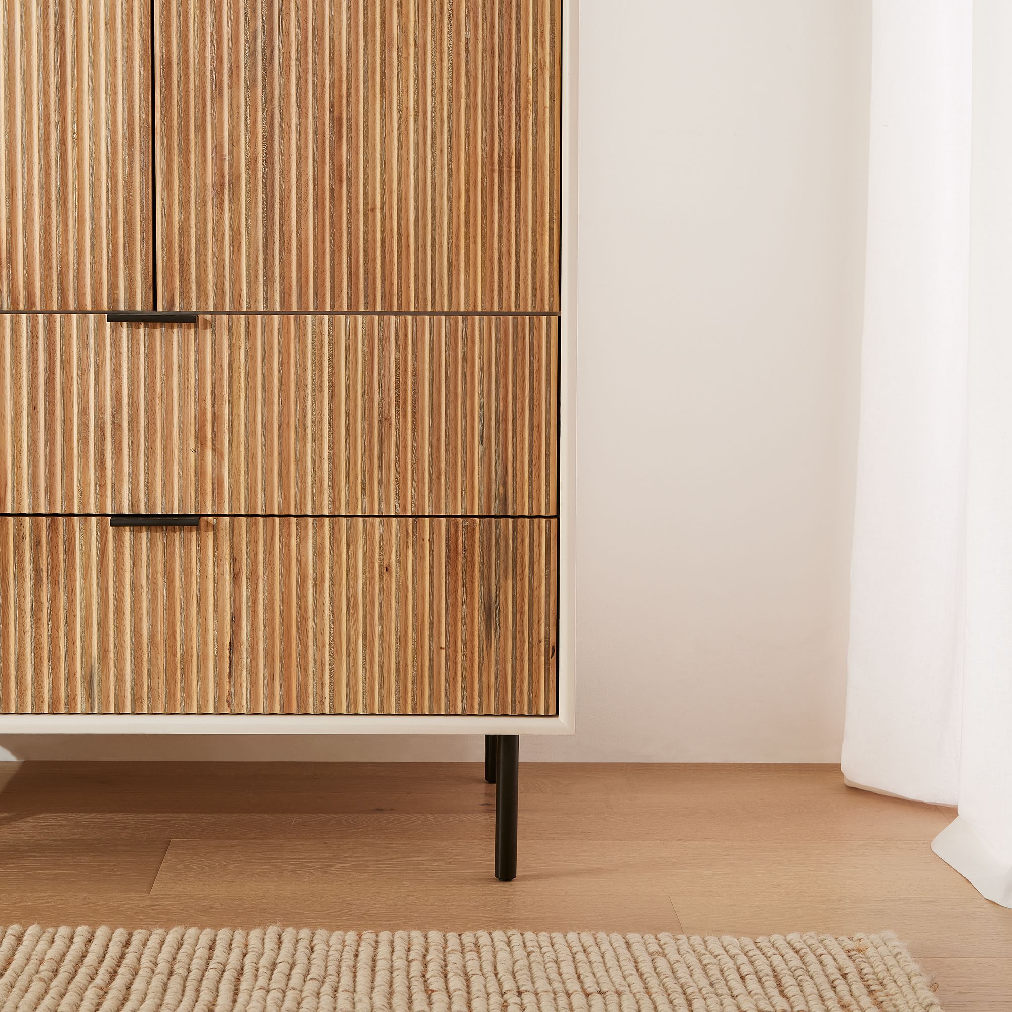 Quinn Armoire thumbnail 8