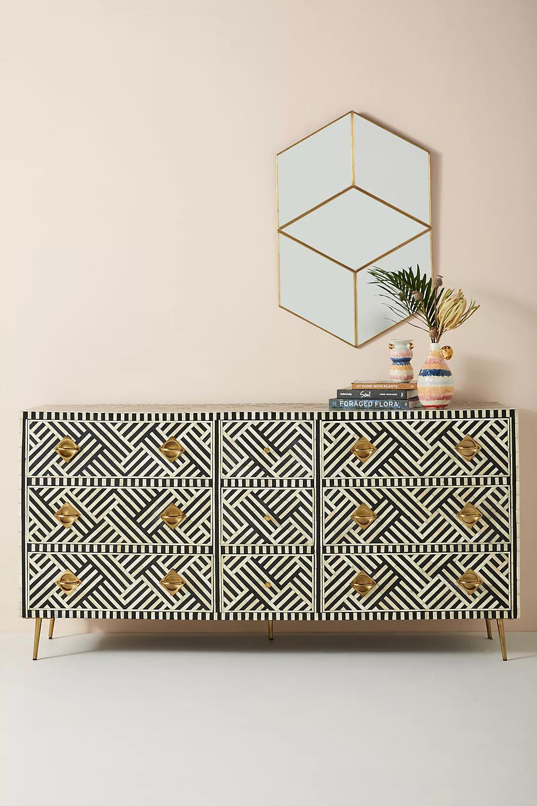 Optical Inlay Nine Drawer Dresser thumbnail 3