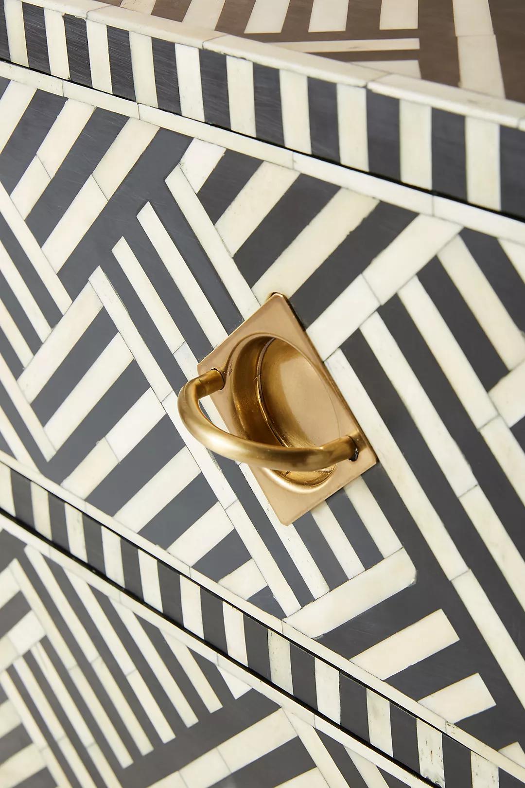 Optical Inlay Nine Drawer Dresser thumbnail 5