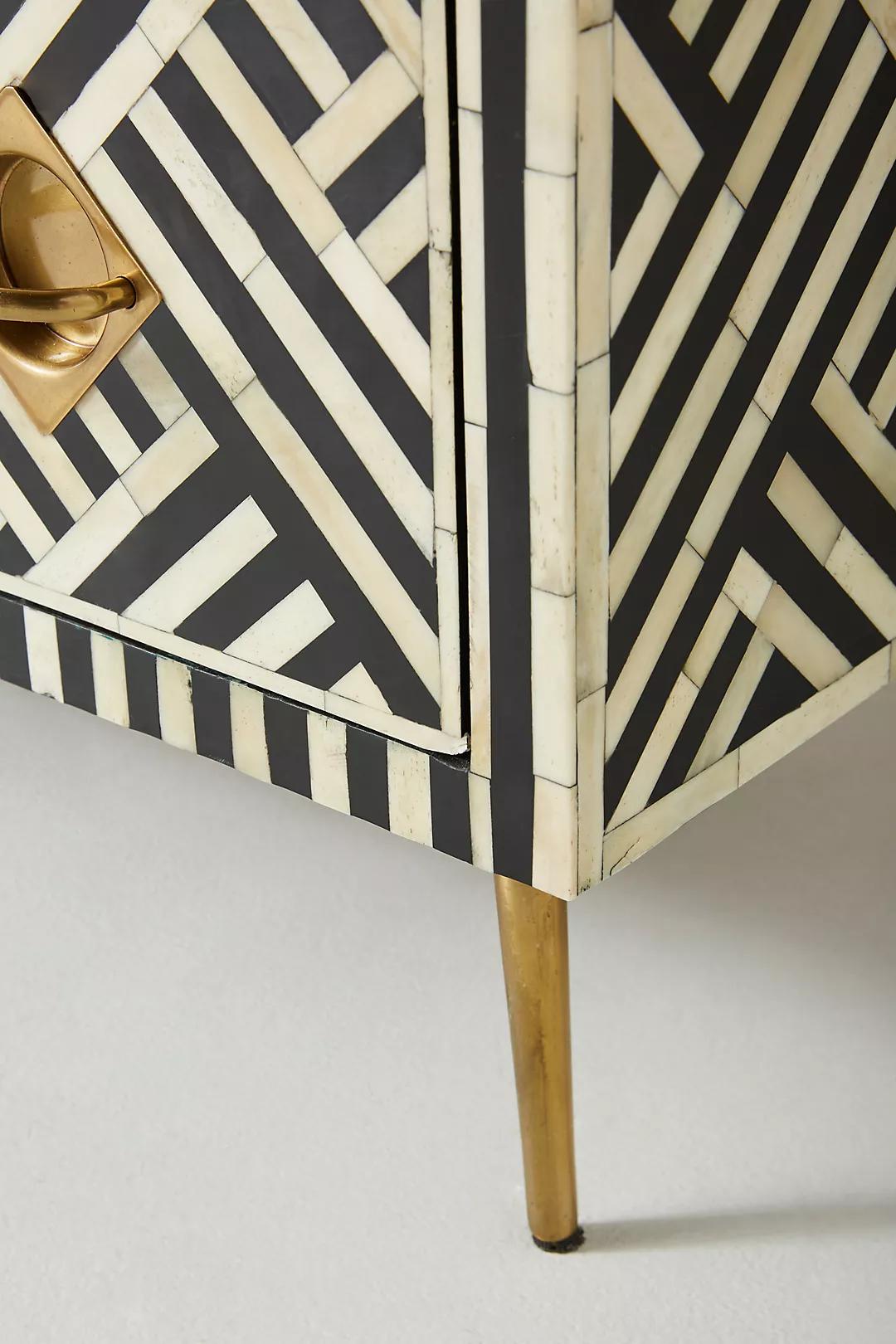 Optical Inlay Nine Drawer Dresser thumbnail 6