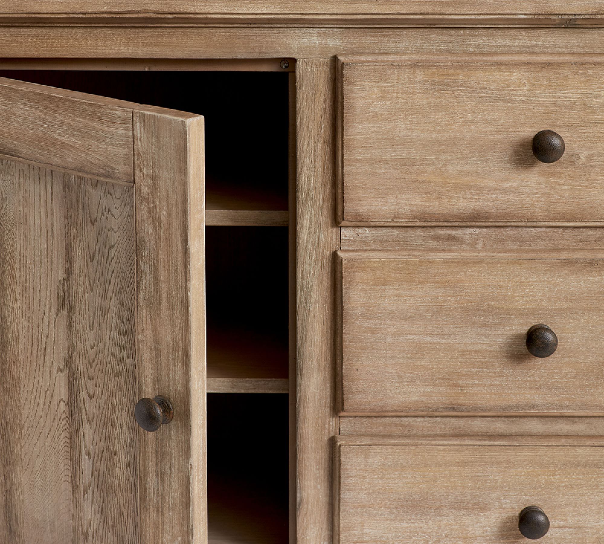 Benchwright Buffet and Hutch thumbnail 5