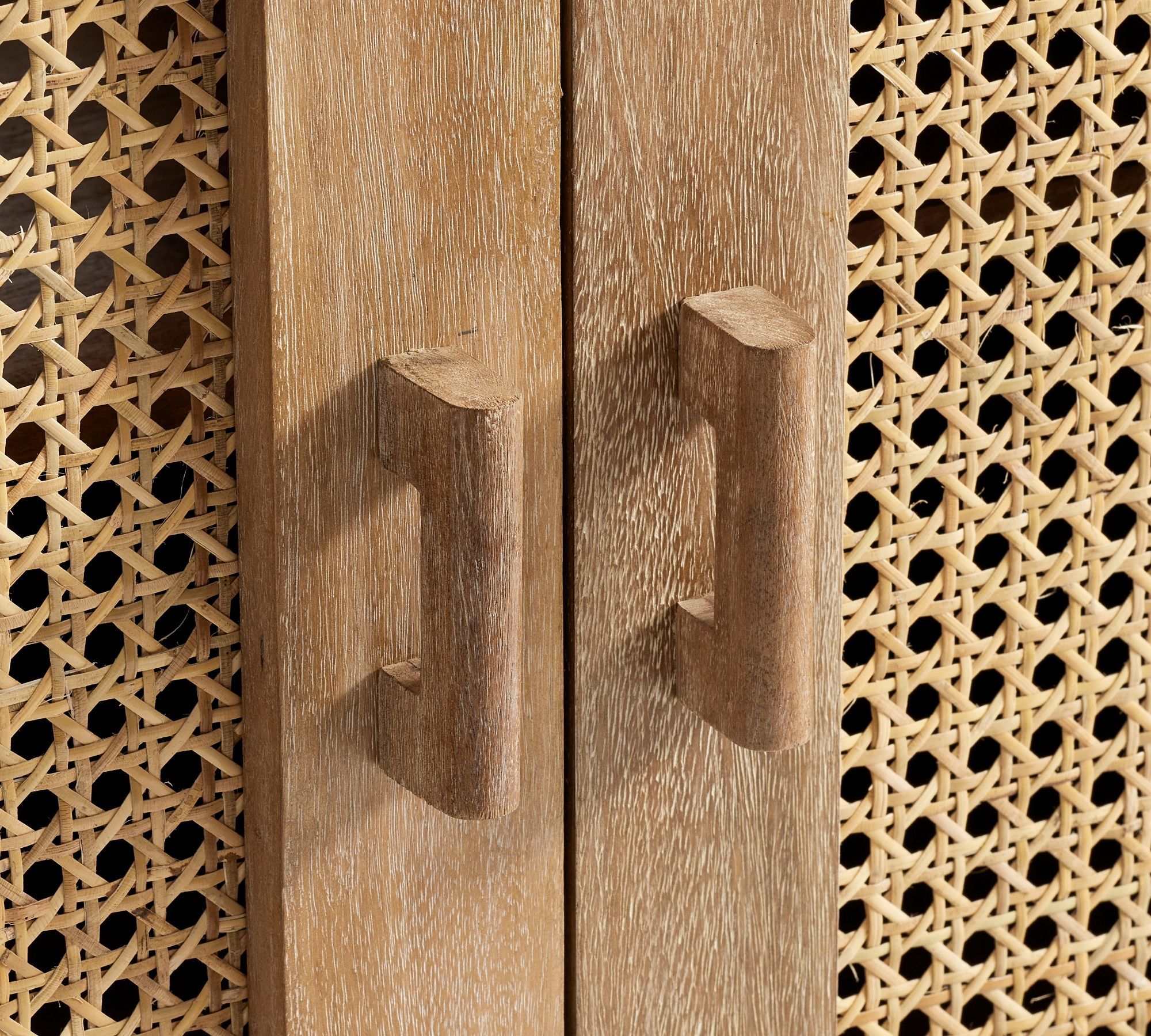 Tiburon Rectangular Cane Media Console thumbnail 9