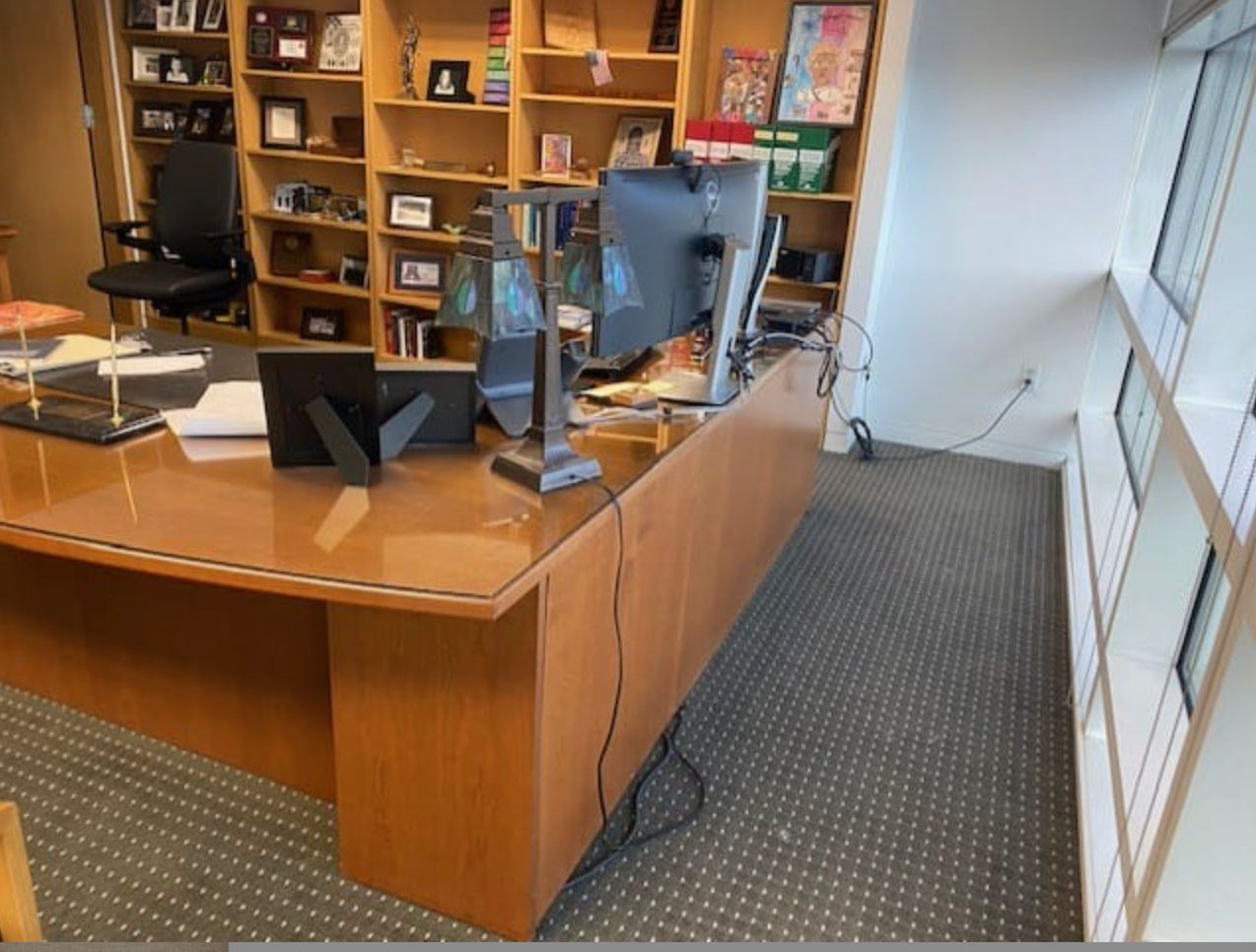 Customer Desk 102" thumbnail 2