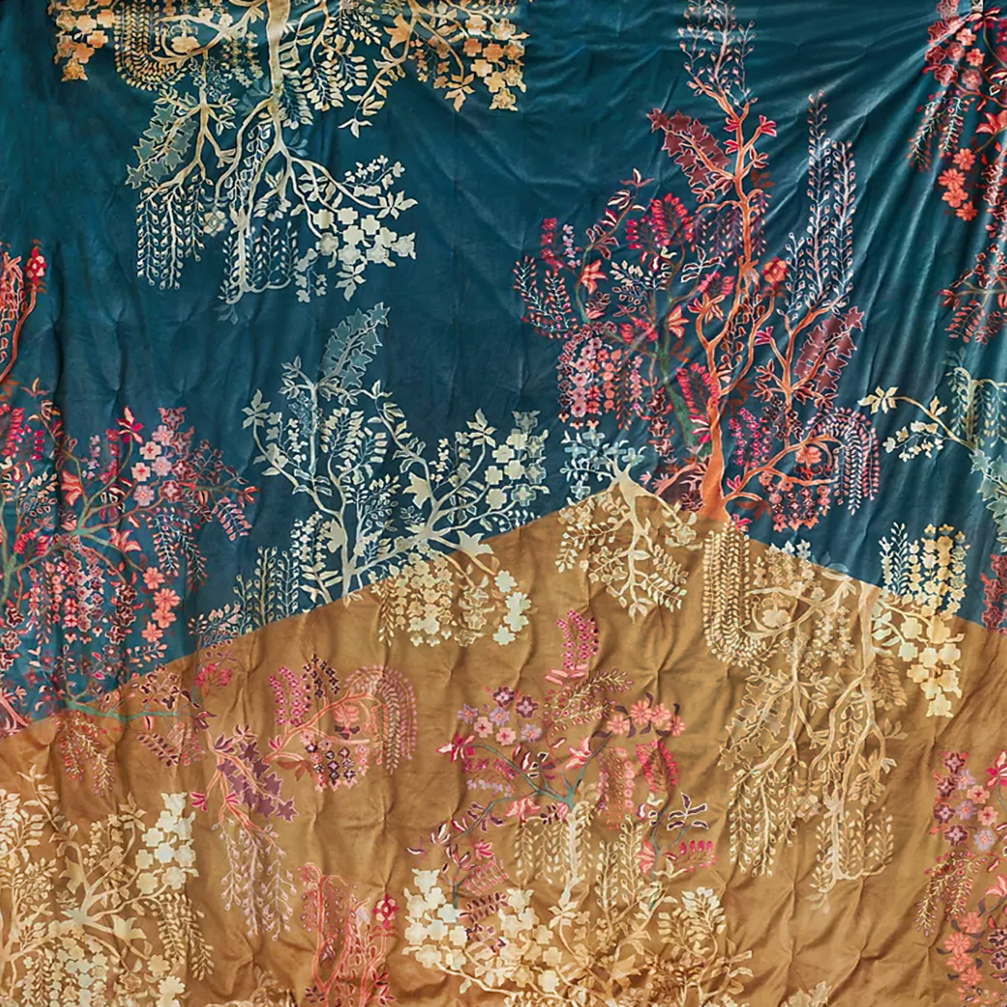 Velvet Venus Quilt King thumbnail 2