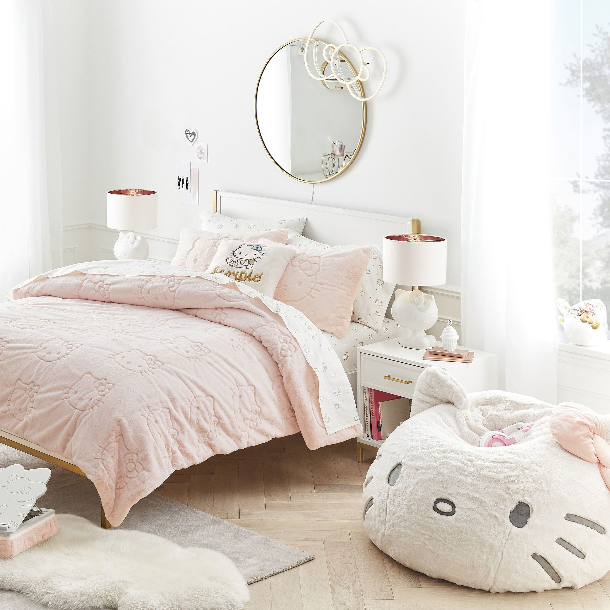 Hello Kitty® Bean Bag Chair thumbnail 2