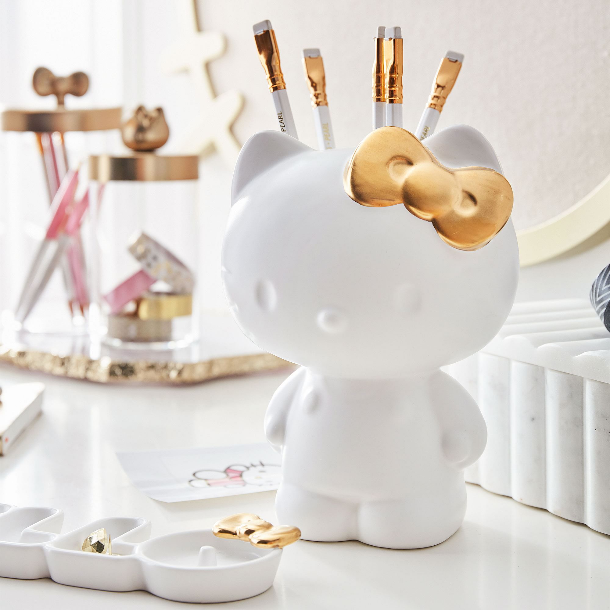 Hello Kitty Pencil Brush Holder thumbnail 2