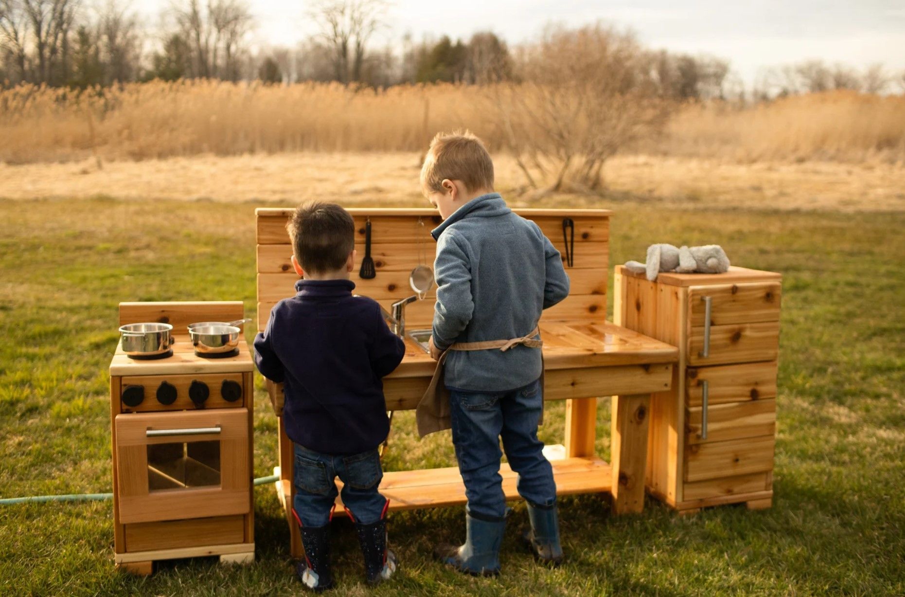 Outdoor Pretend Kitchen with Working Sink thumbnail 2