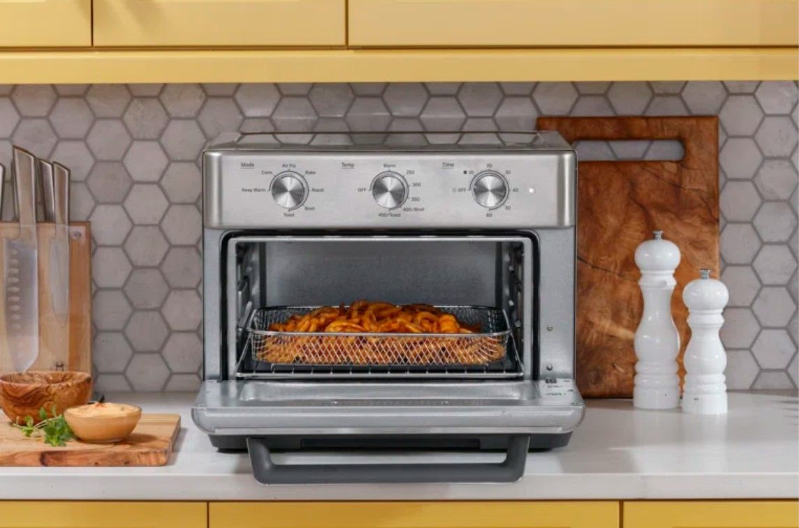 GE Mechanical Air Fry Toaster Oven thumbnail 3