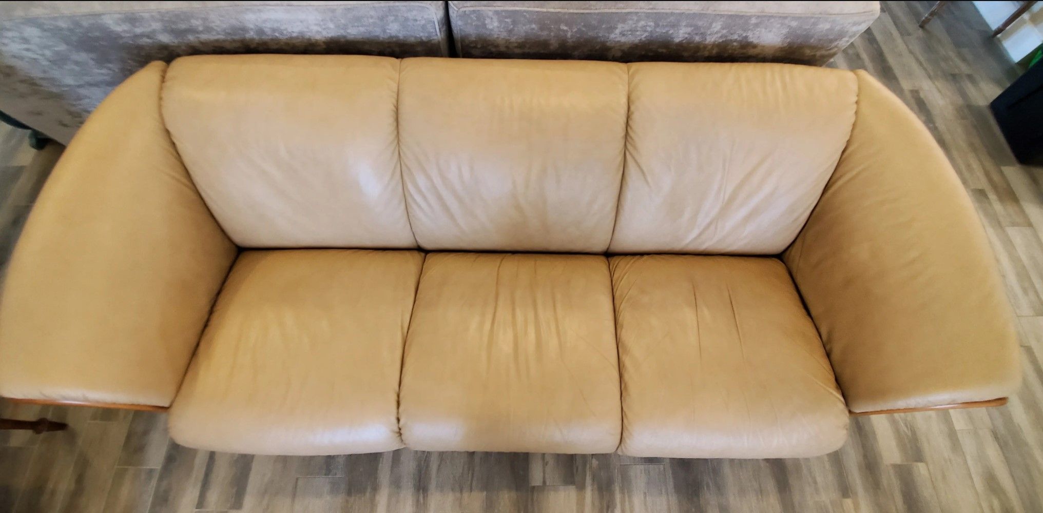Customer_Sofa 86" thumbnail 3