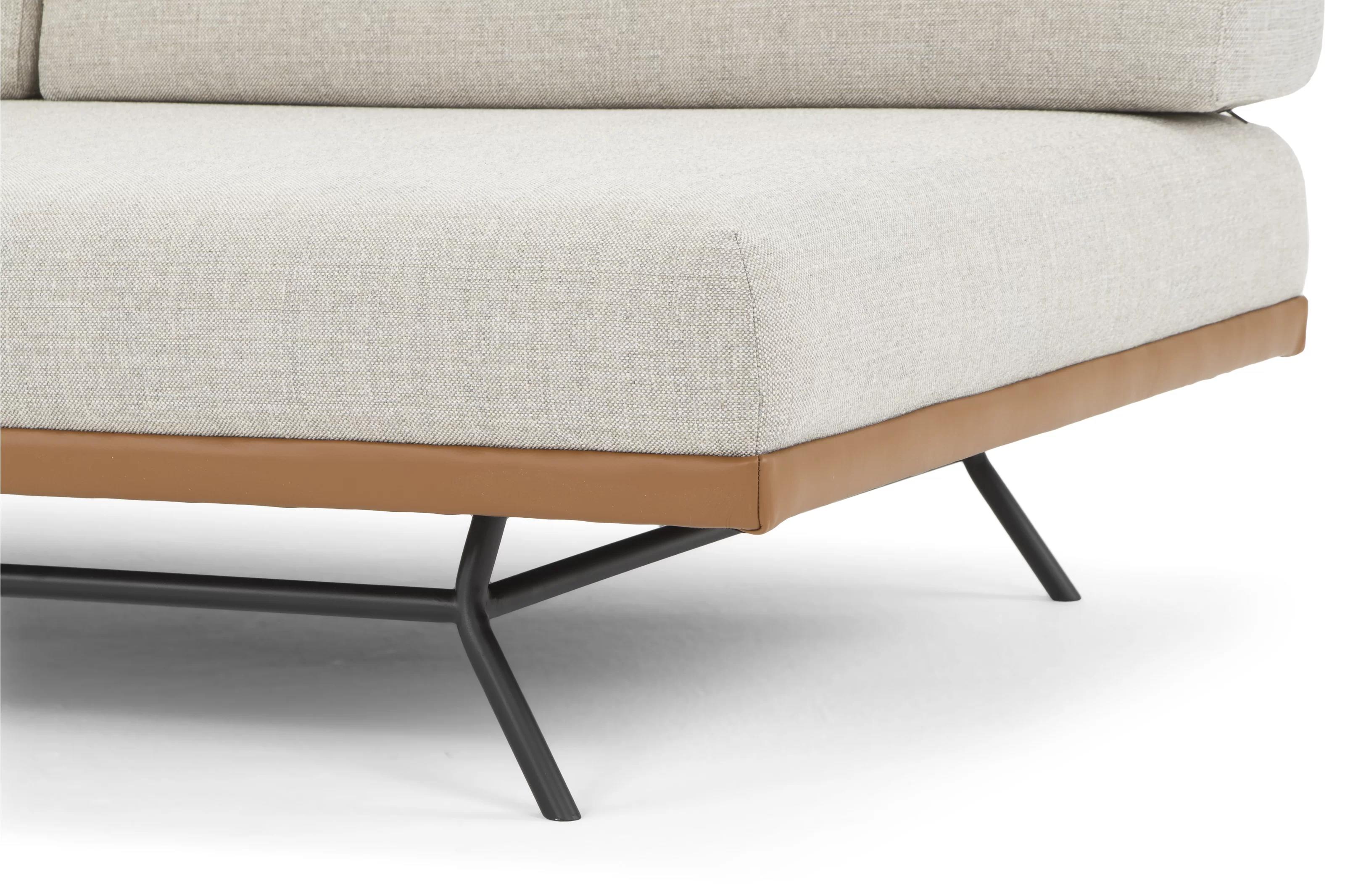 Elsmere Upholstered Sleeper Sofa thumbnail 6