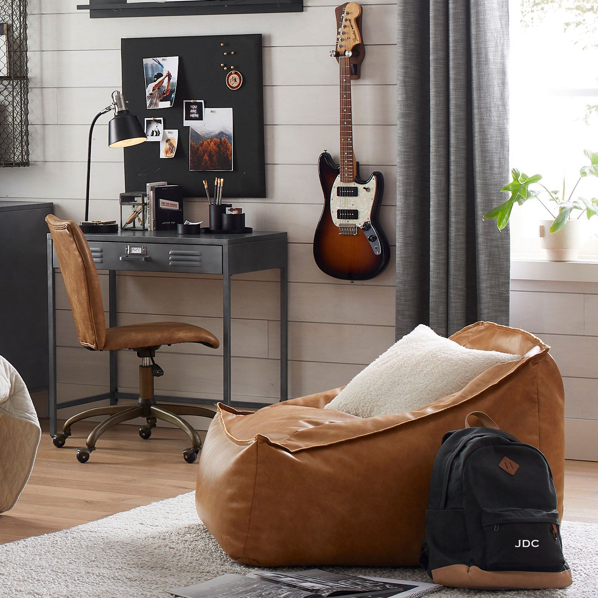 Guitar Wall Mount thumbnail 2