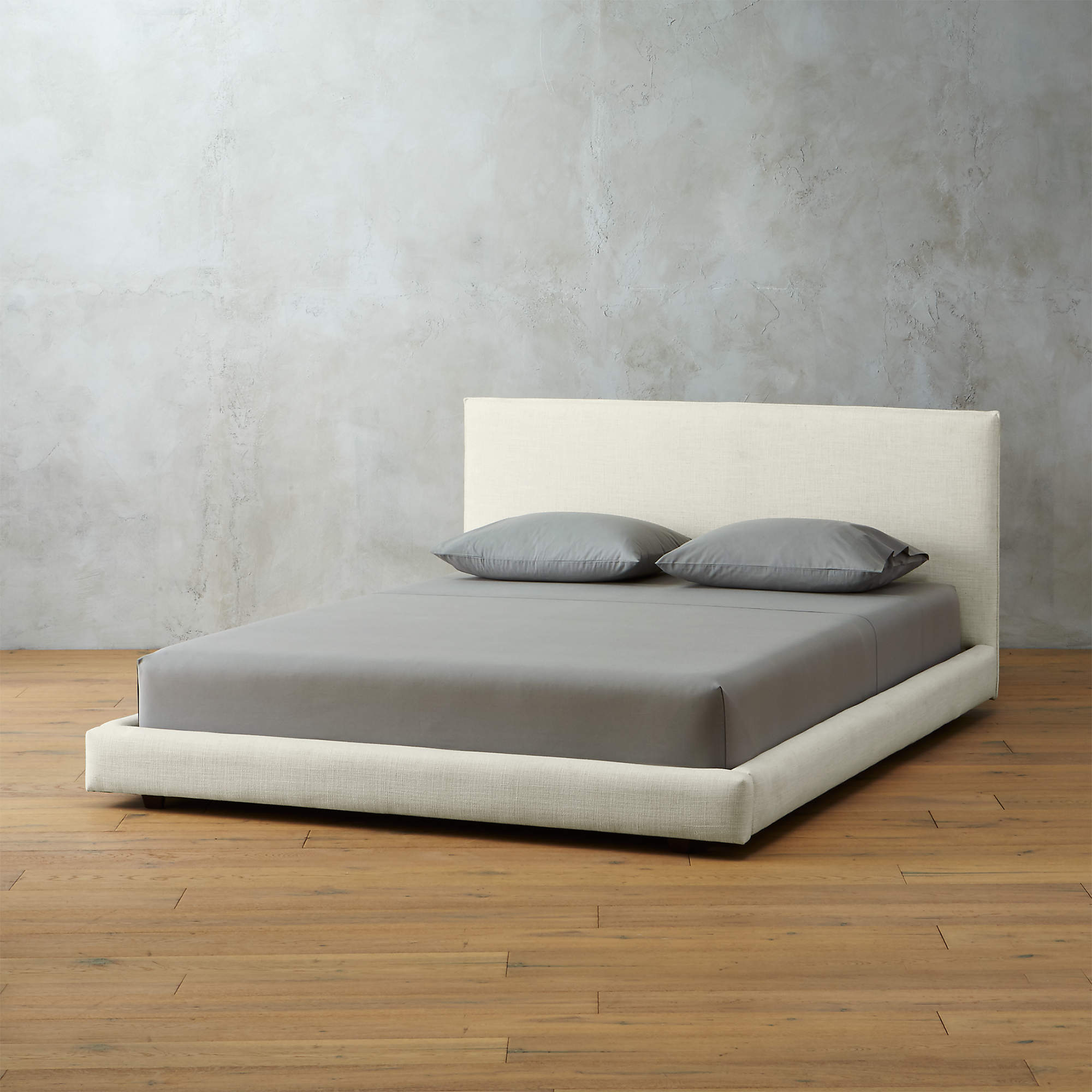 FACADE SOFT WHITE QUEEN BED thumbnail 2