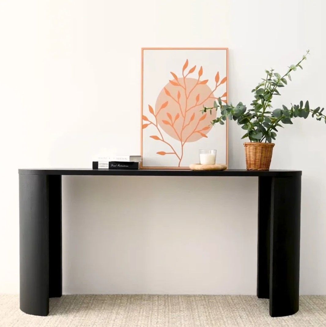 Giametta Console Table thumbnail 2