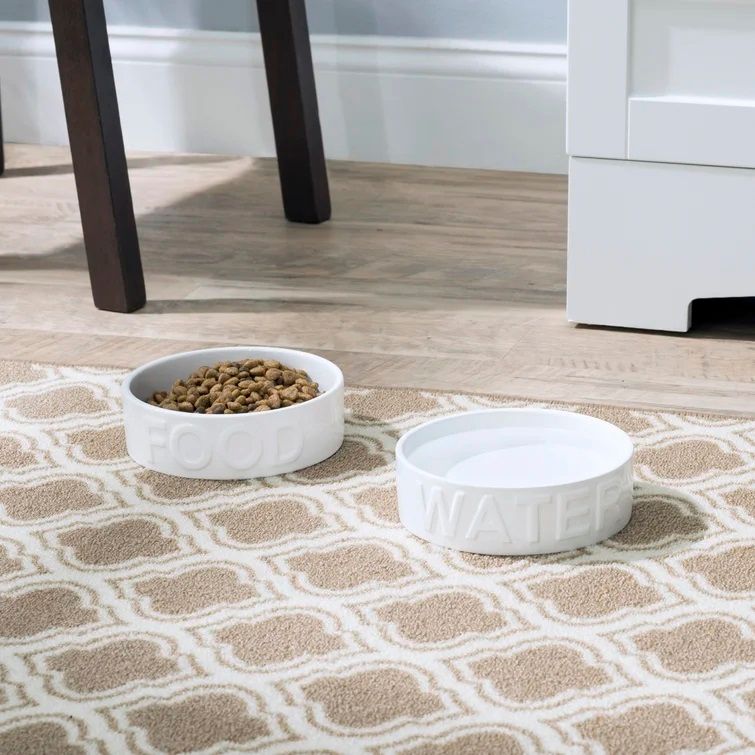 Classic Food and Water Pet Bowl Set Set of 2 thumbnail 2