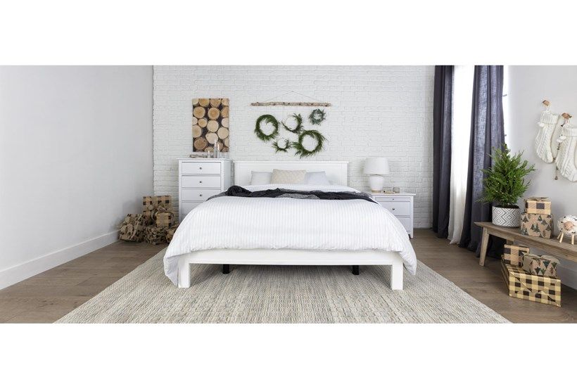 Larkin White Queen Panel Bed thumbnail 2