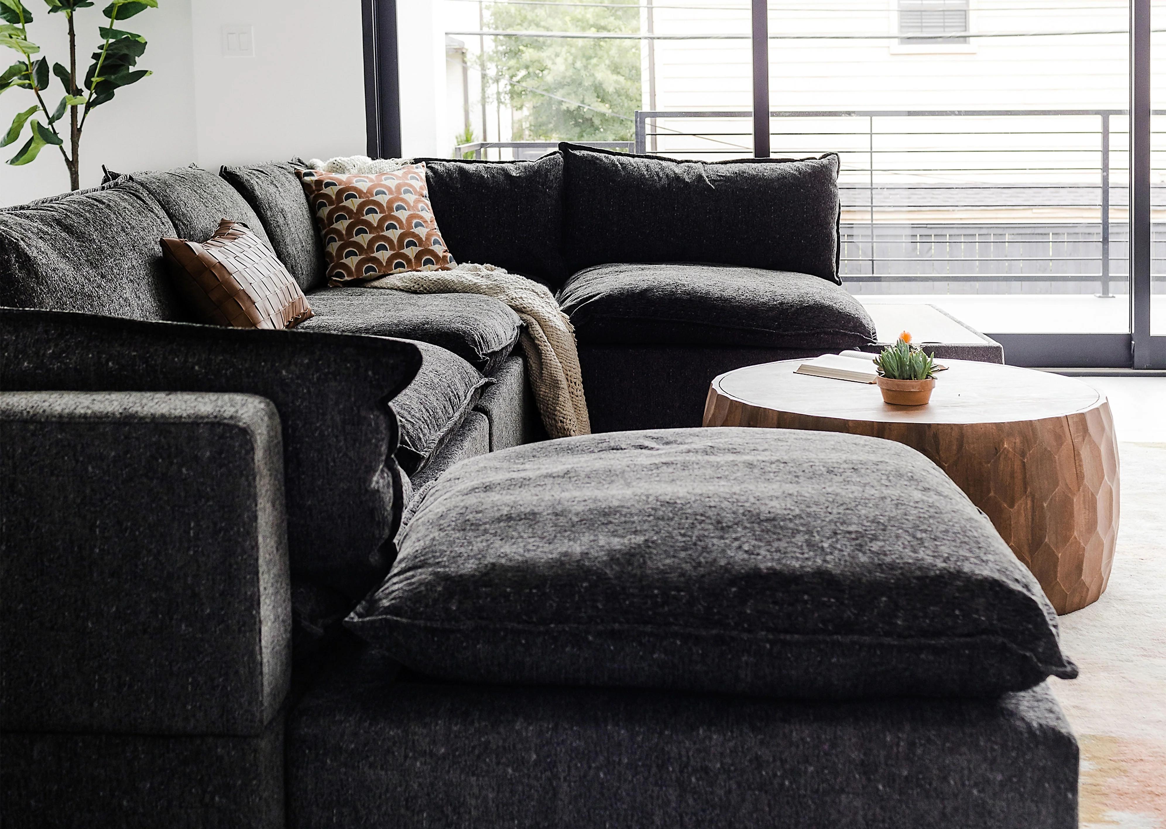 Kova U Shape Sofa thumbnail 4