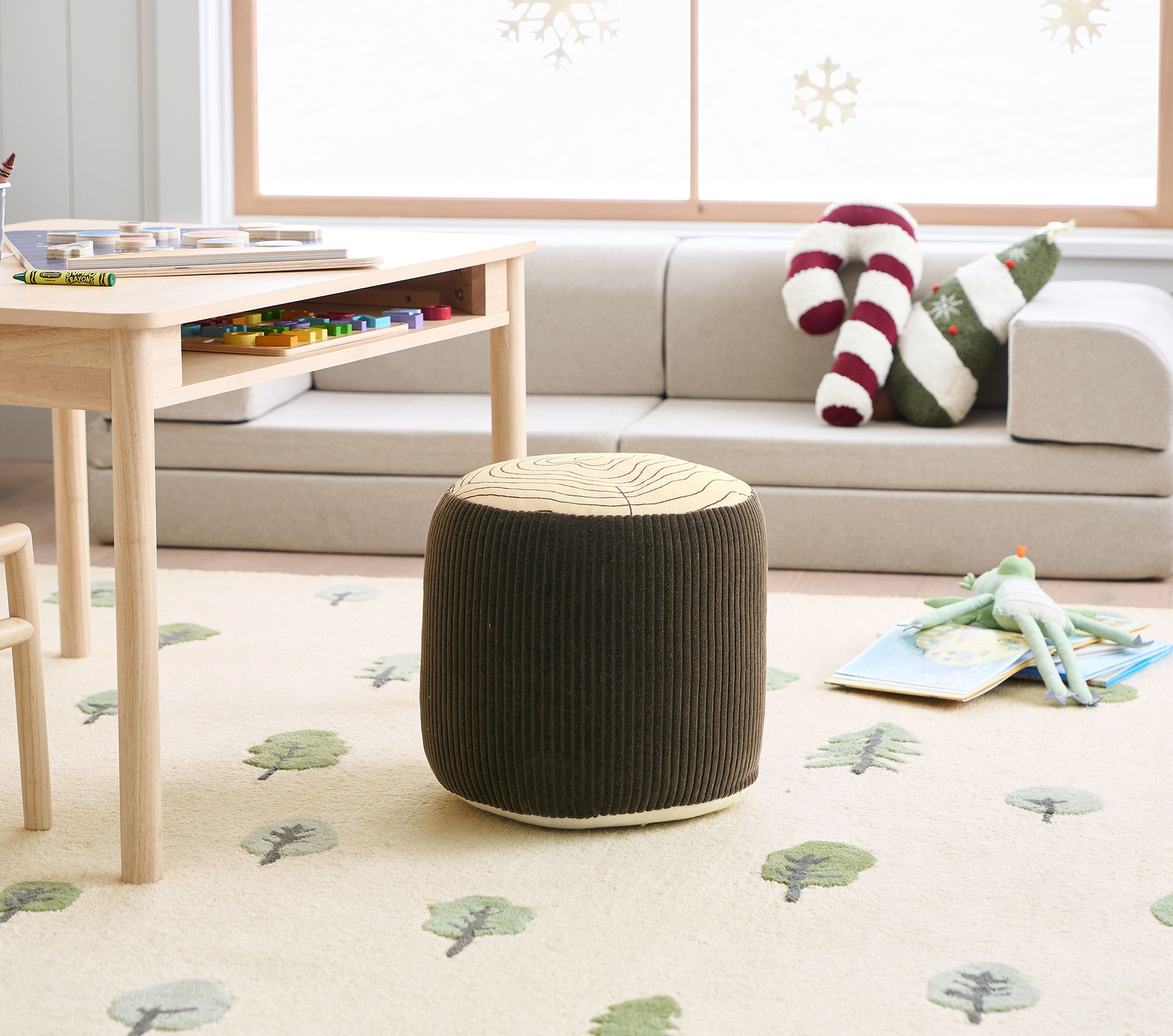 Tree Stump Pouf thumbnail 2