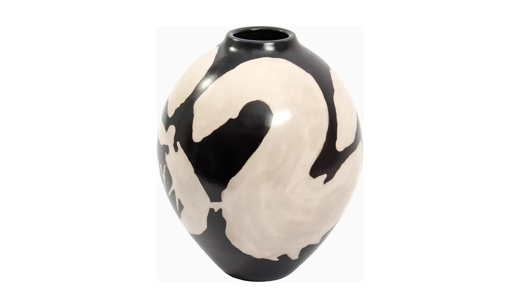 Charli Vase thumbnail 3