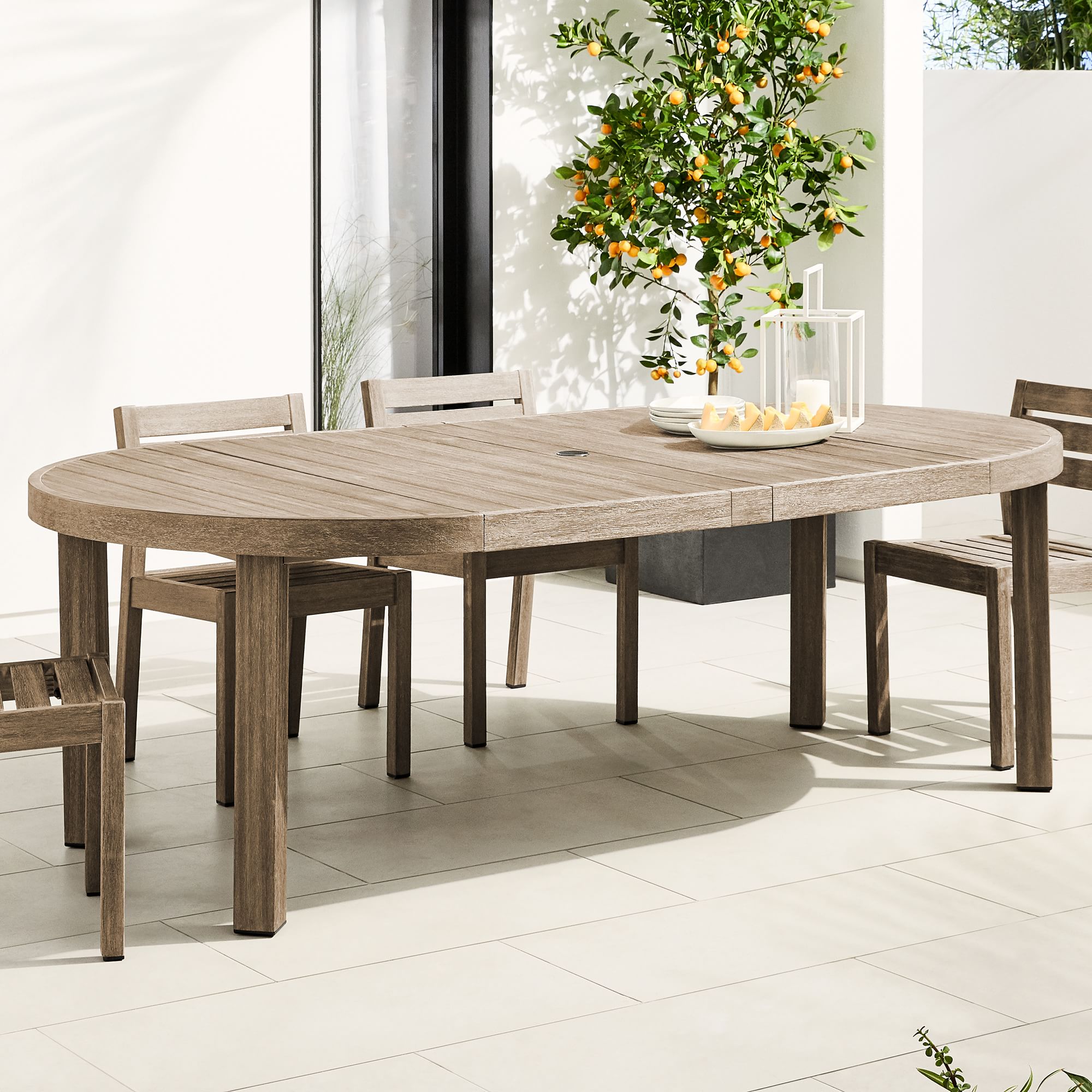 Portside Outdoor Round Expandable Dining Table thumbnail 2
