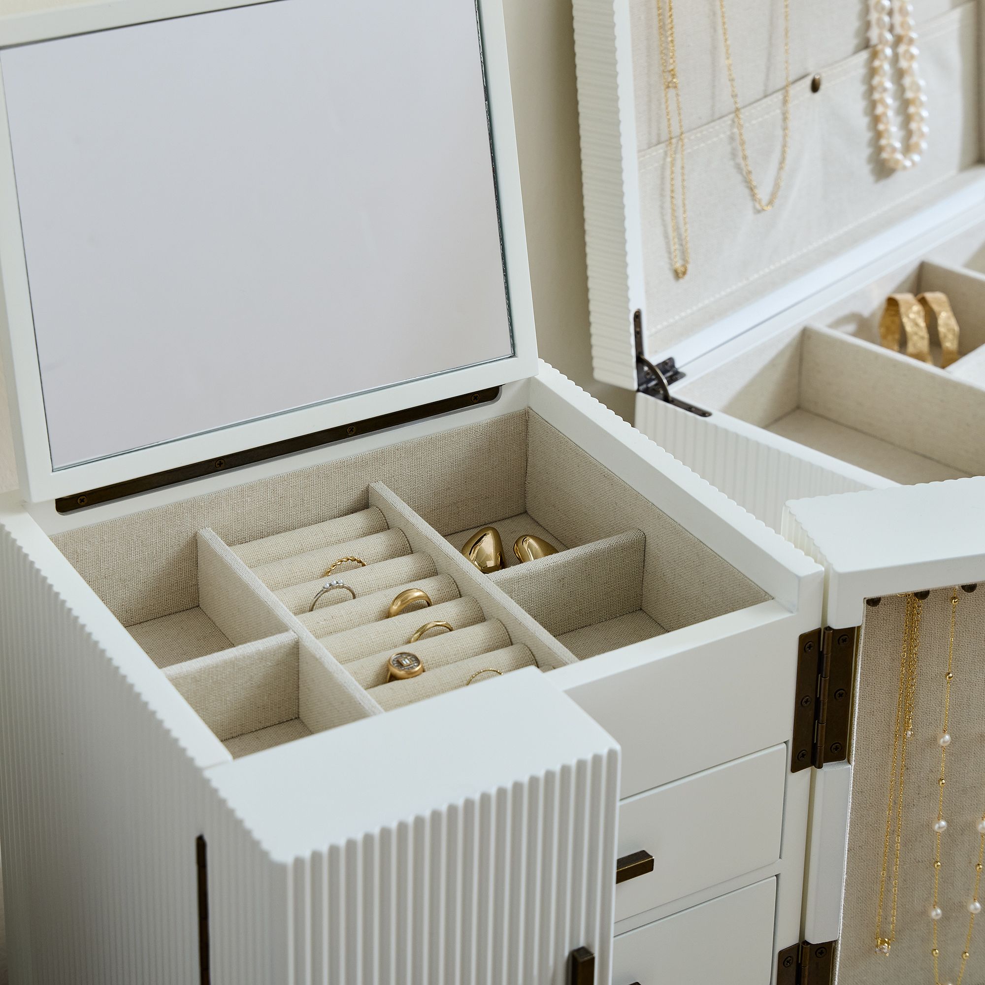 Modern Fluted Jewelry Boxes thumbnail 3
