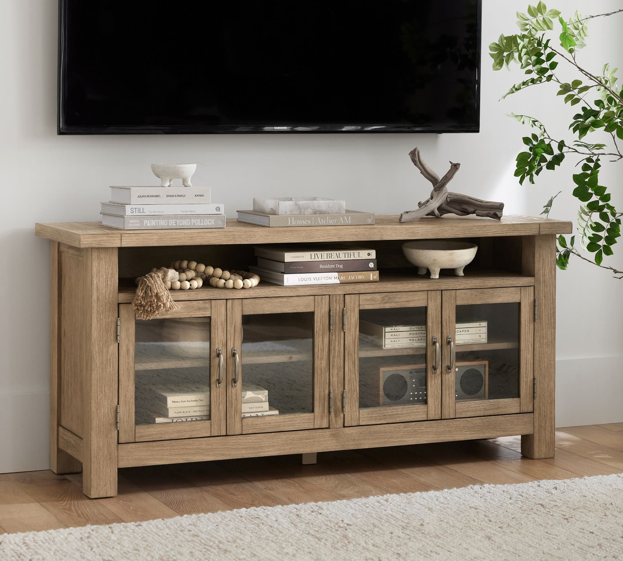 Toscana Media Console thumbnail 5