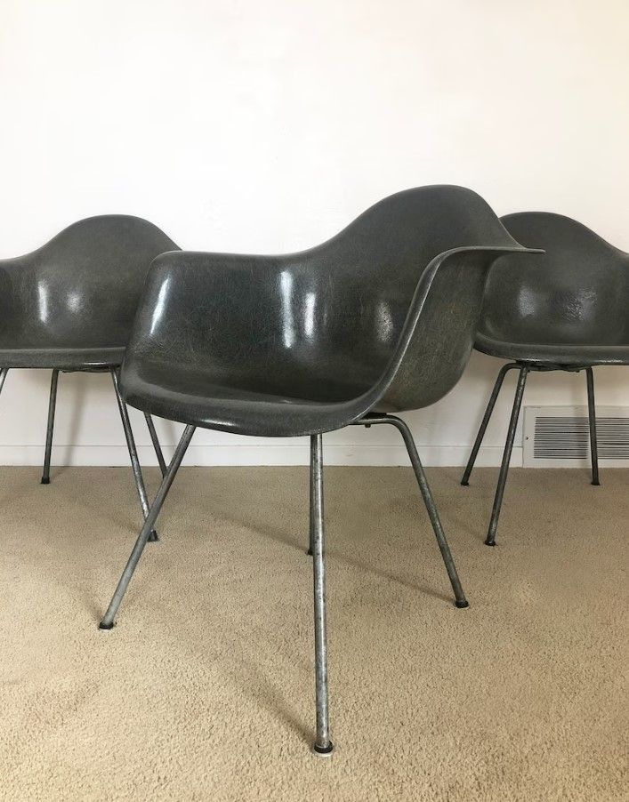 Early Herman Miller Eames Zenith rope edge arm shell chair thumbnail 2
