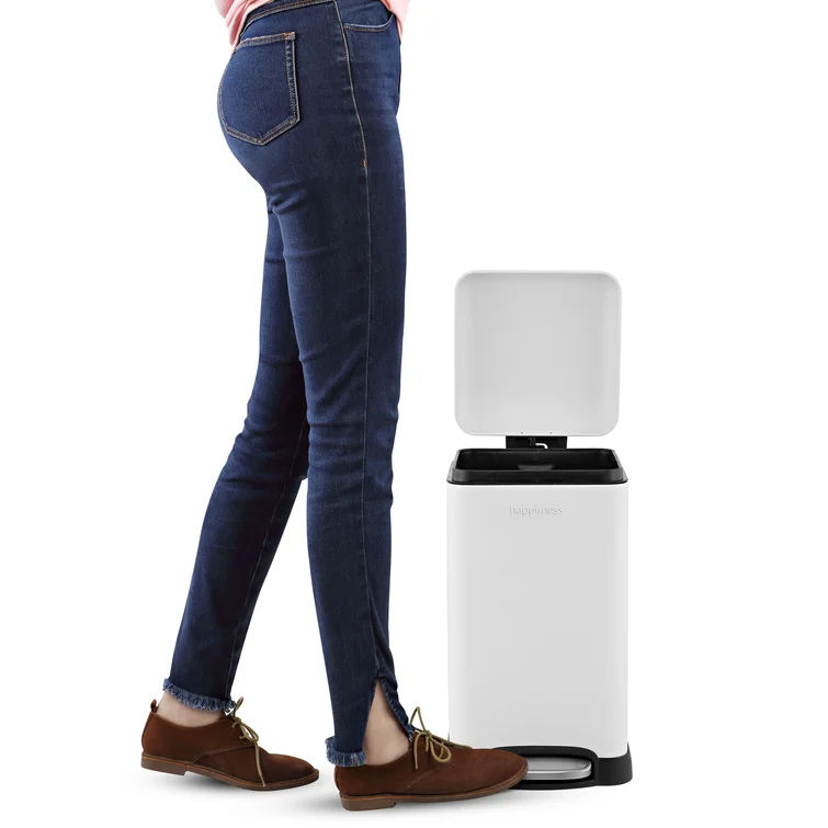 Betty Retro Steel Step On Trash Can thumbnail 2