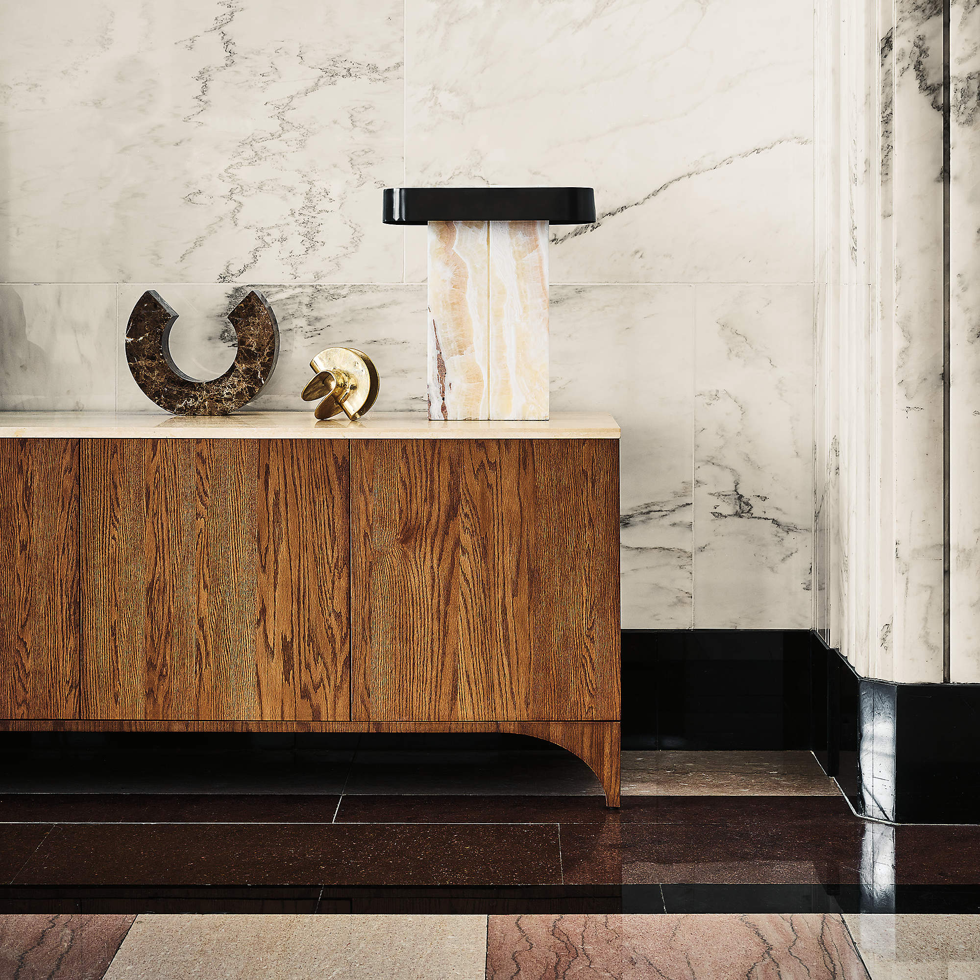 Lastra White Onyx Table Lamp thumbnail 2