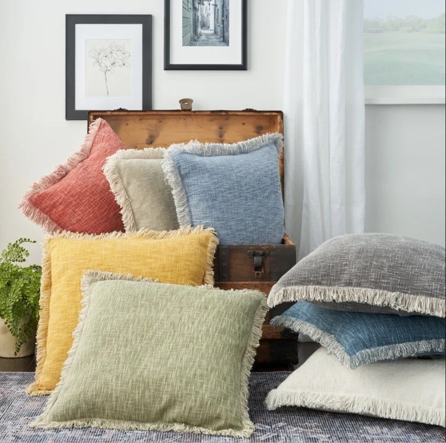 Nicolecurtis Fringed Cotton Throw Pillow thumbnail 4