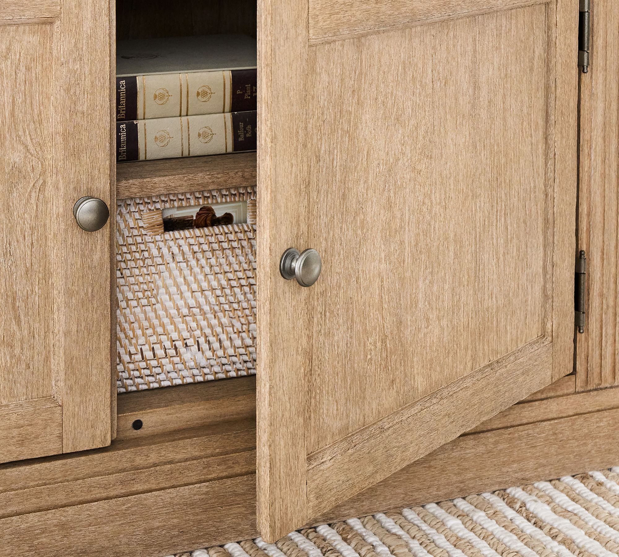Livingston Glass Cabinet (48.5") thumbnail 5