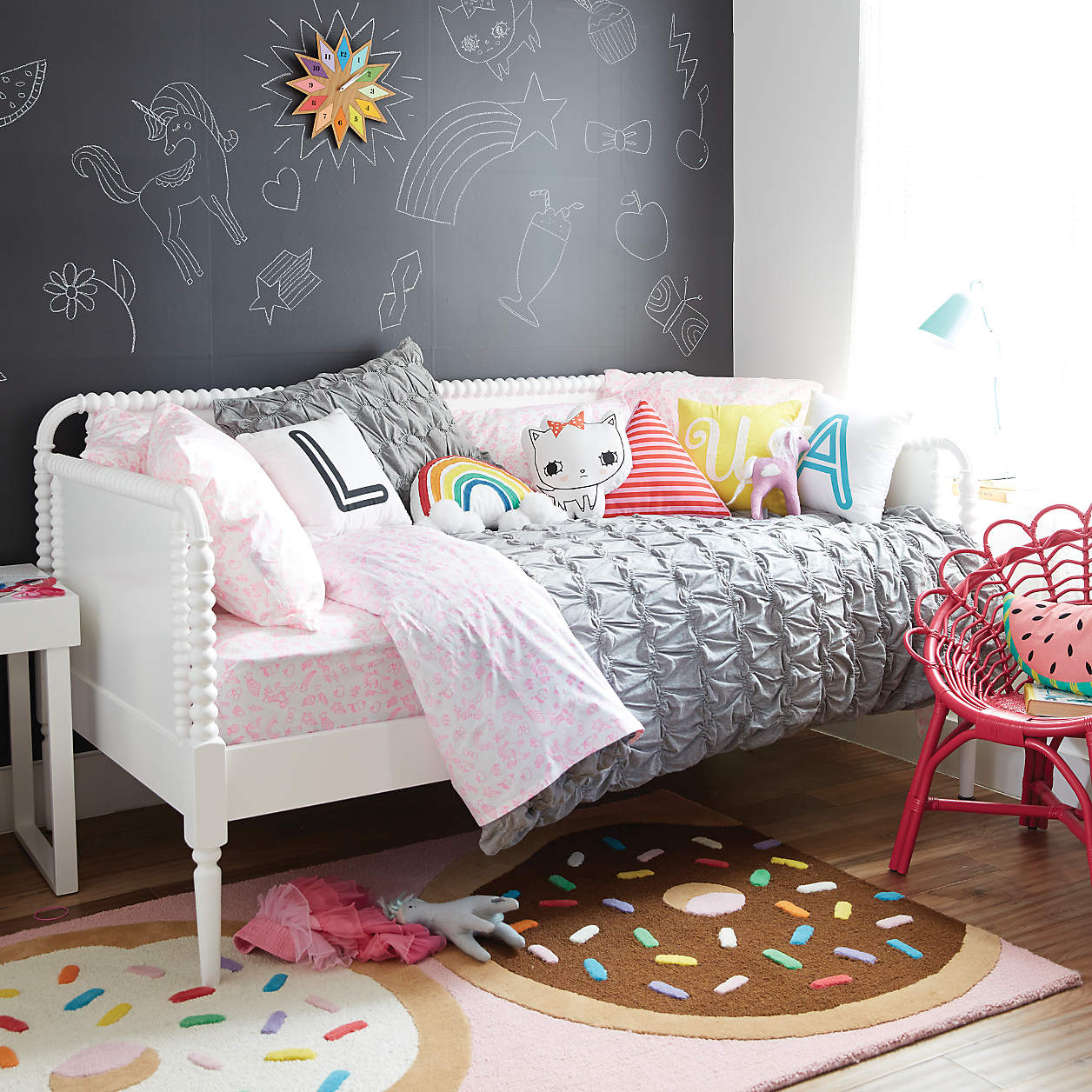 Jenny Lind Kids White Wood Spindle Daybed thumbnail 2