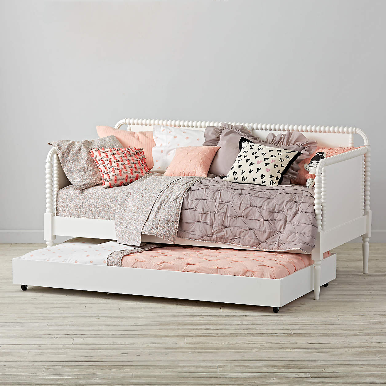 Jenny Lind Kids White Wood Spindle Daybed thumbnail 3