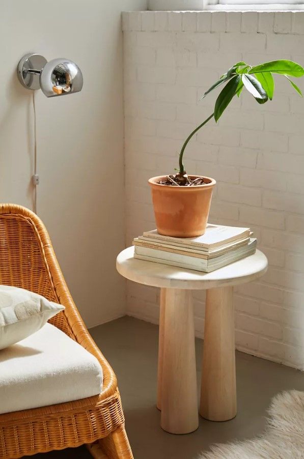 Mesa Side Table thumbnail 2
