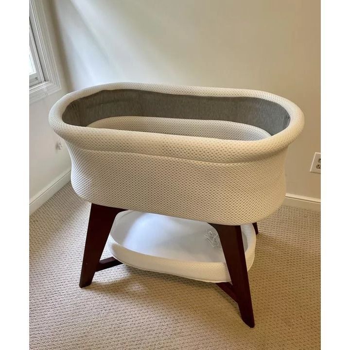 TruBliss Evi Smart Bassinet thumbnail 4