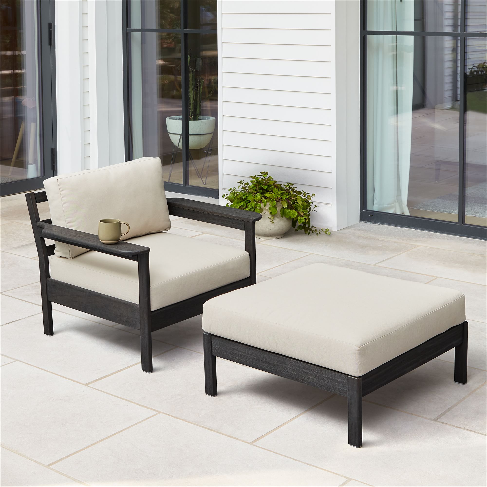 Playa Outdoor Lounge Chair thumbnail 2