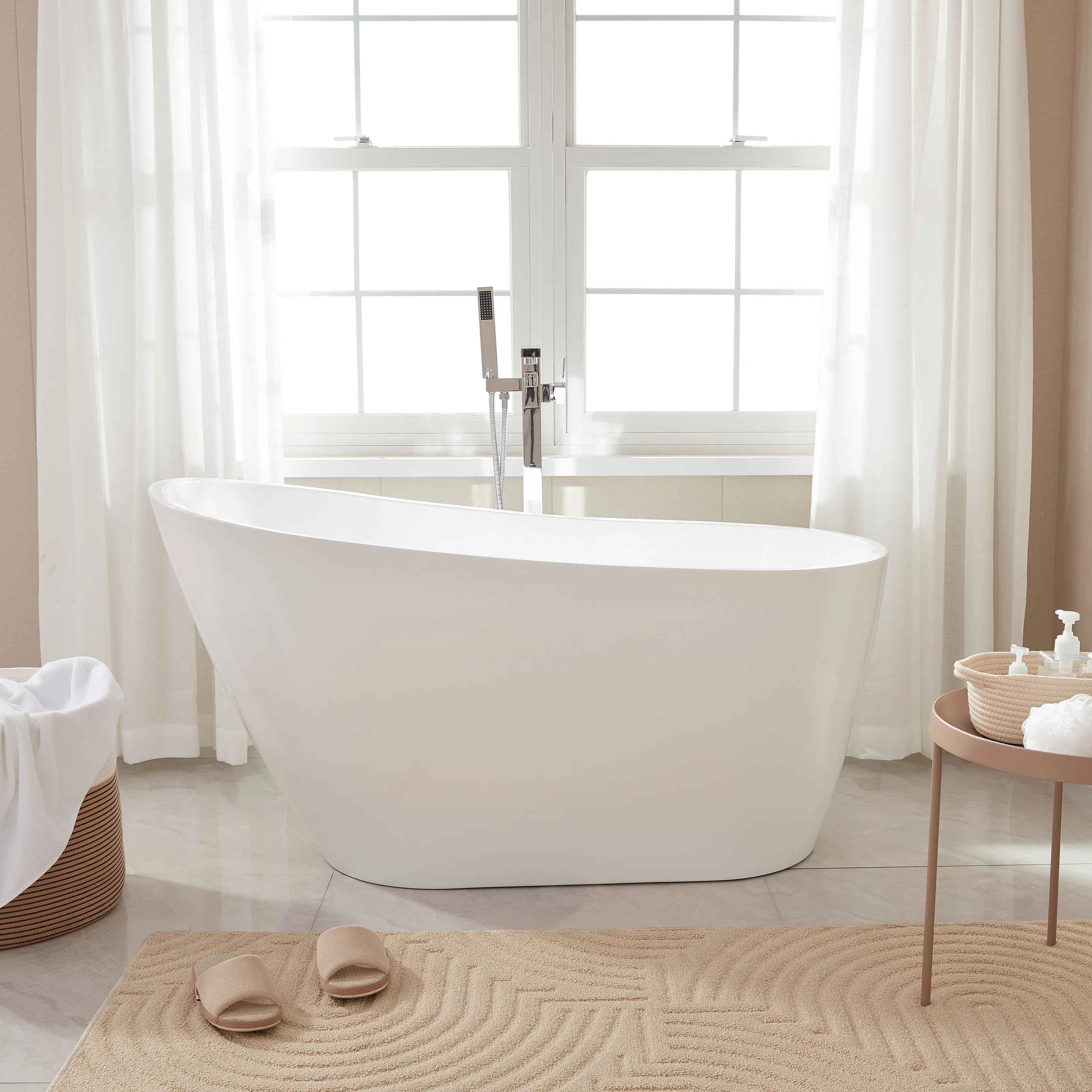 Freestanding Soaking Bathtub thumbnail 2