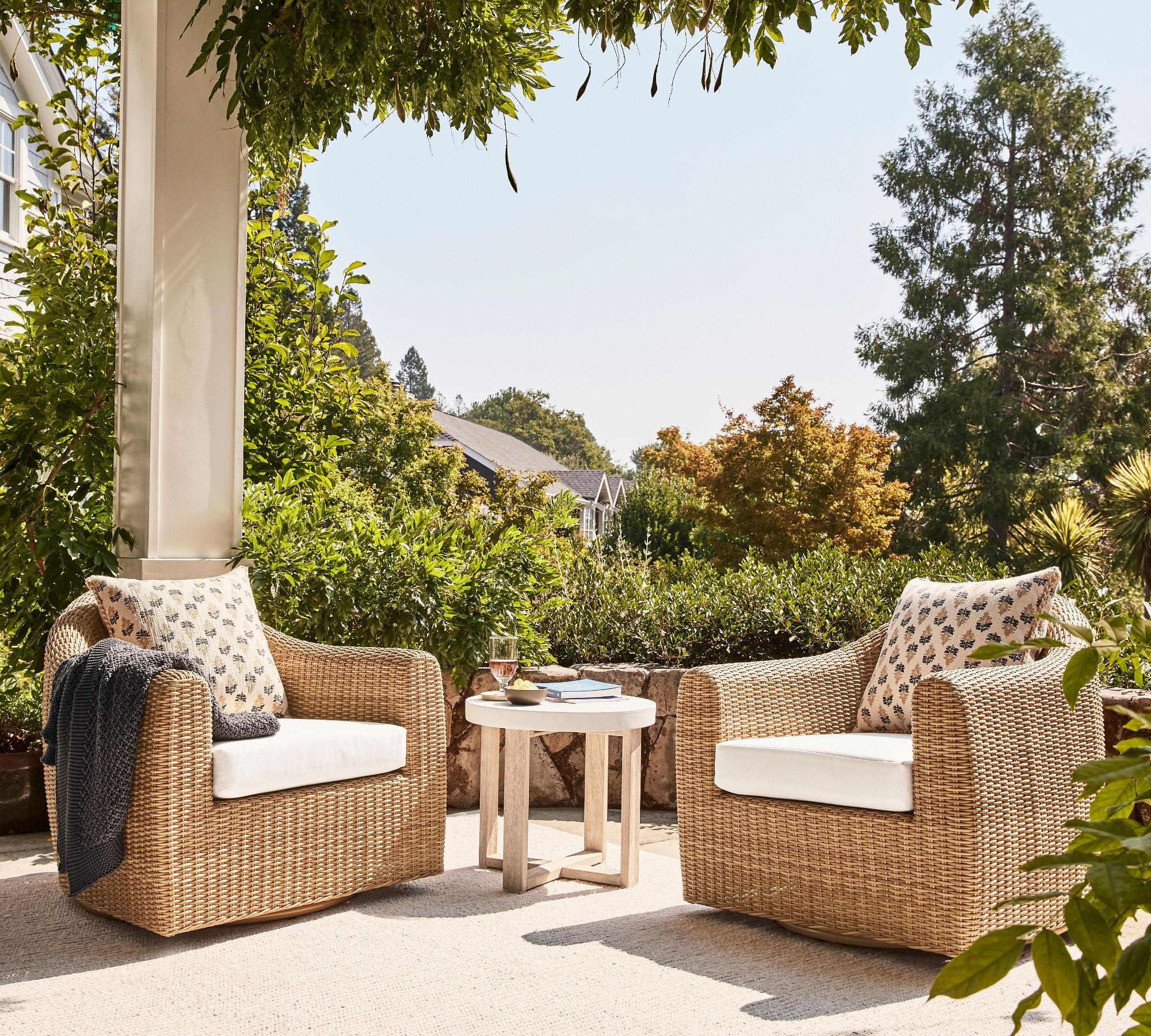Indio Eucalyptus Round Outdoor Side Table thumbnail 3