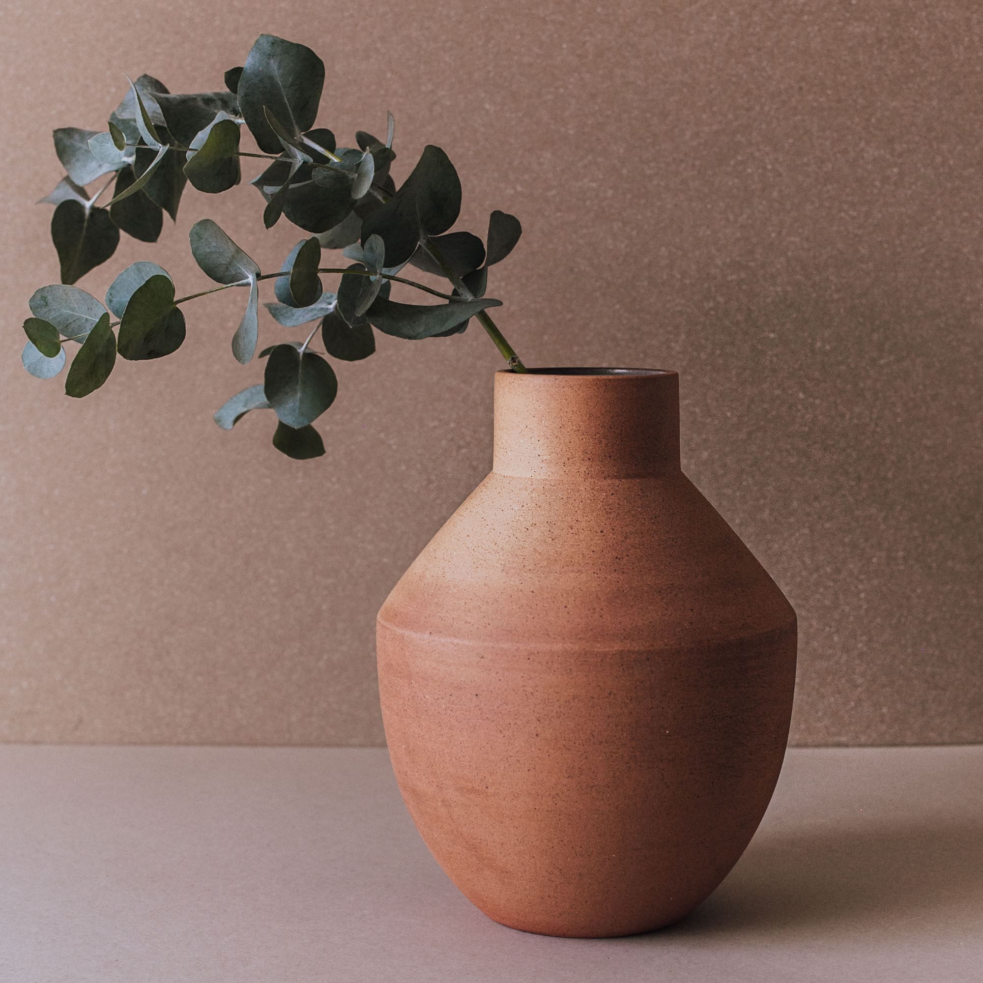 Mexican Handcrafted Ceramic Vase thumbnail 2