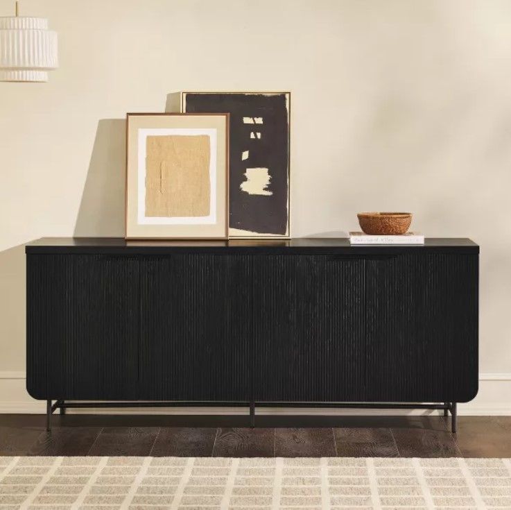 Modern 4 Door Reeded Sideboard thumbnail 4
