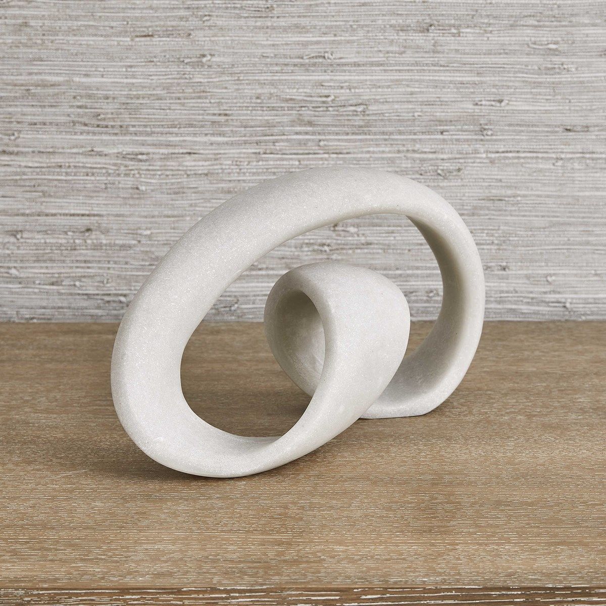 KNOT NOW SCULPTURE thumbnail 3