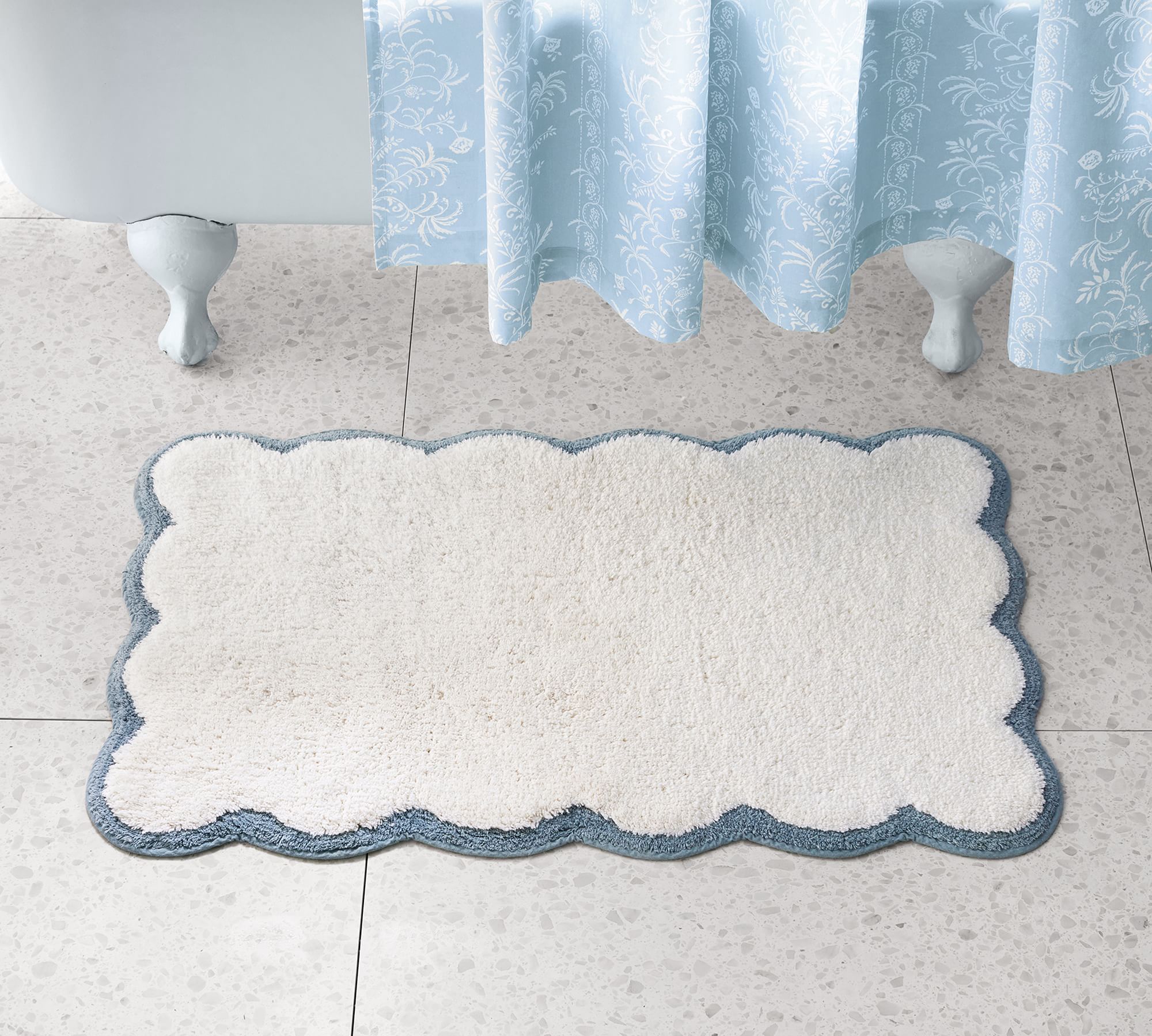 Julia Berolzheimer Tufted Organic Bath Mat thumbnail 3
