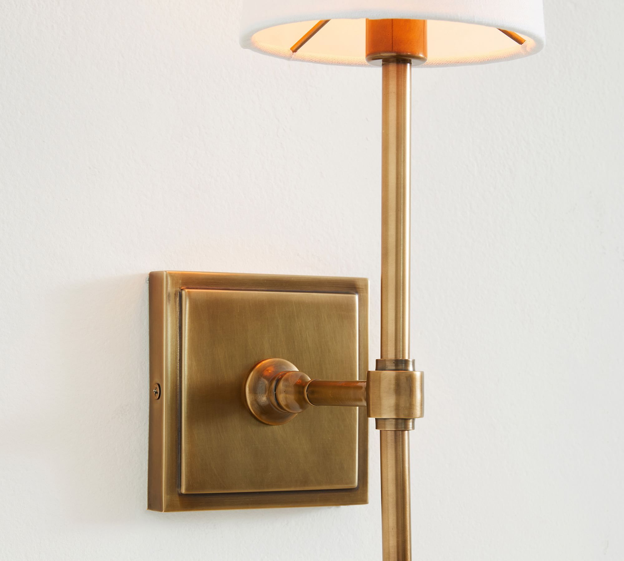 Pearson Shade Sconce (18") thumbnail 5
